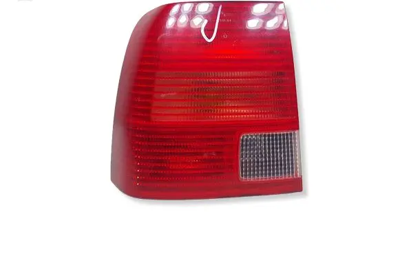 Volkswagen PASSAT B5 Rear/tail lights 151890KASACJA 151890