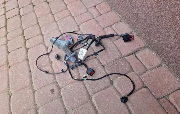 Opel Astra J Front door wiring loom 13372794