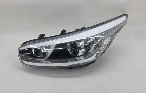 KIA Ceed Headlight/headlamp 20-E858