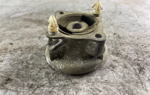 Mercedes-Benz E W210 Coil spring mount A1683230085