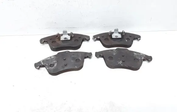 Volvo S60 Brake pads (front) 