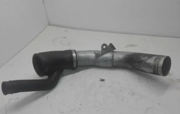 Audi A6 Allroad C5 Turbo air intake inlet pipe/hose 078133241B 078133610C