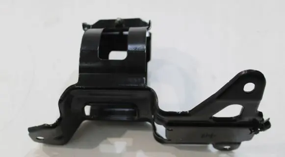 Volkswagen Touareg III Fuel filter bracket/mount holder 4M0201987K