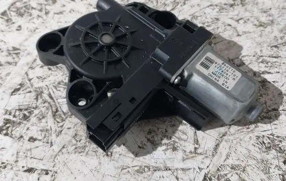 Volvo XC70 Rear door window regulator motor 1174081B 000110