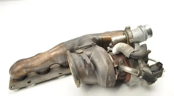 BMW 2 F22 F23 Turbo 7643115