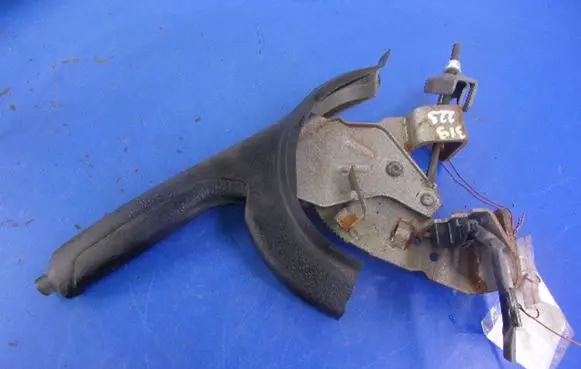 Toyota Aygo AB10 Handbrake/parking brake lever assembly