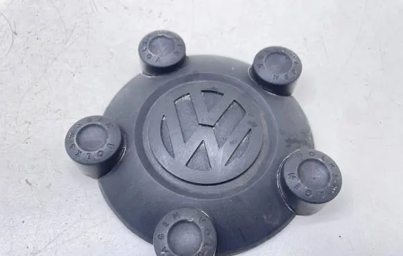 Volkswagen Caddy Original wheel cap 2K0601149
