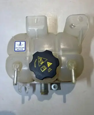 Chrysler Pacifica Coolant expansion tank/reservoir 68217323AA 62541BCAV2