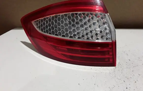 Ford Mondeo MK IV Rear/tail lights 7S7113405B
