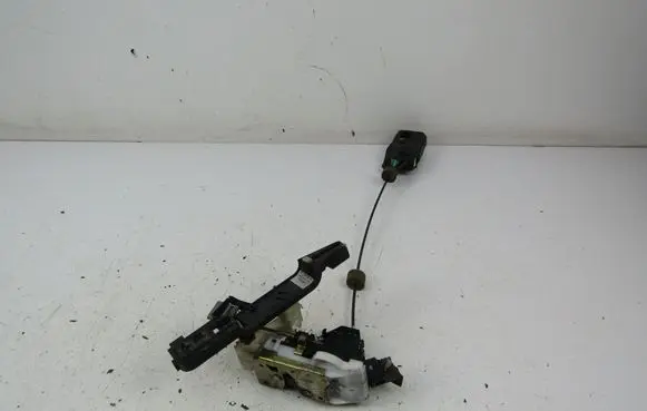 Ford Mondeo Mk III Rear door lock 2S4AA26412EA