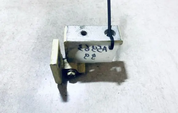 Fiat Panda II Rear door lower hinge