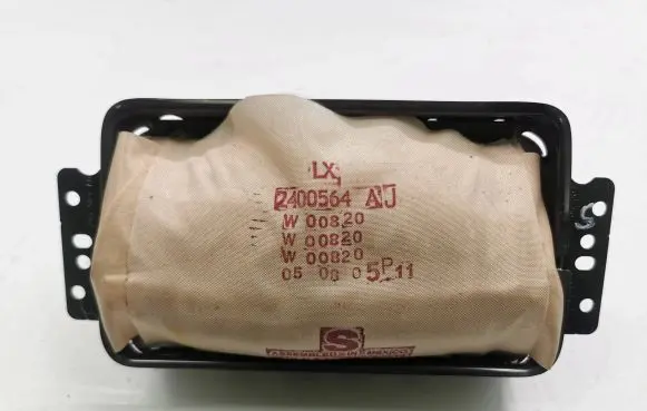 Chrysler 300 - 300C Passenger airbag P04649118AG 2400564AJ