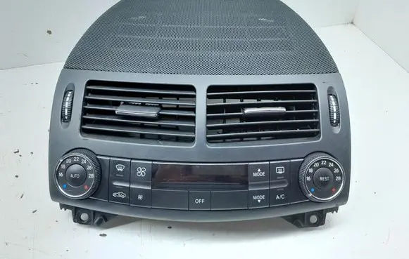 Mercedes-Benz E W211 Climate control unit 2118302090