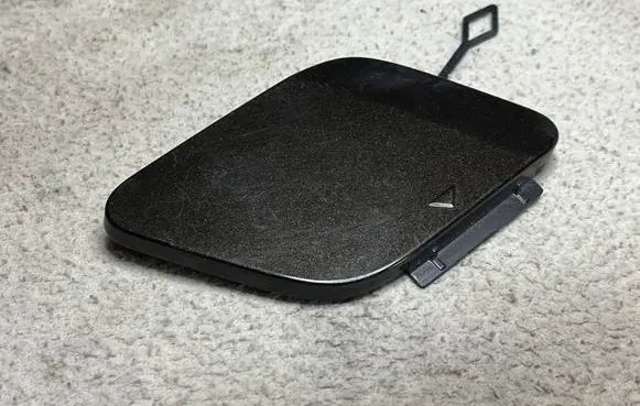 BMW X2 F39 Front tow hook cap/cover 7482672