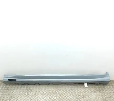 BMW X7 G07 Sill 7441107