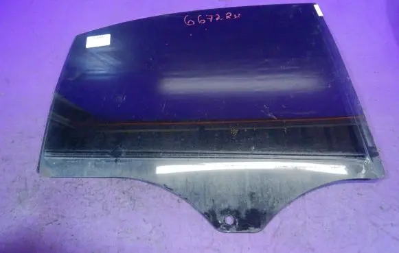 Fiat Panda 141 Front door window glass four-door