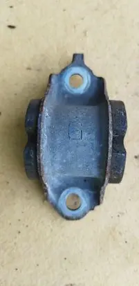 Subaru XV Sway bar bush bracket, rear 