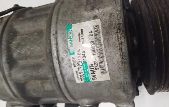 Land Rover Discovery 4 - LR4 Air conditioning (A/C) compressor (pump) 9X2319D629DA