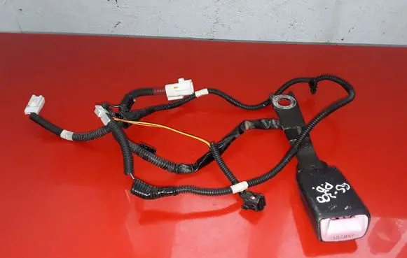 Lexus GS 300 350 430 450H Front seatbelt buckle E034501 B480