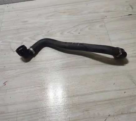 Jaguar F-Pace Engine coolant pipe/hose GX738A589AF