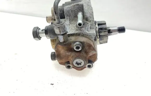 Subaru Forester SH Fuel injection high pressure pump AA0102940000760