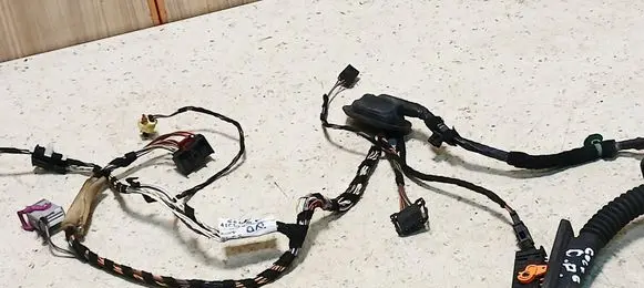 Volkswagen Golf VI Front door wiring loom 5K4971121 5K4971121CT