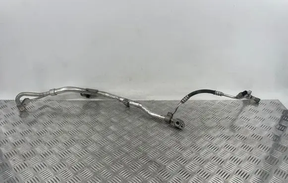 BMW 3 G20 G21 Air conditioning (A/C) pipe/hose 19032410 EB7468