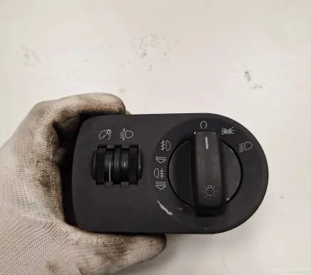 Audi A3 S3 8P Light switch 04058110 130106 8P0919094