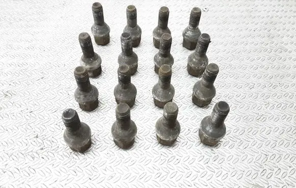 Nissan Note (E11) Nuts/bolts 
