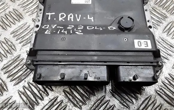 Toyota RAV 4 (XA30) Engine control unit/module 8966142C10 1758007743