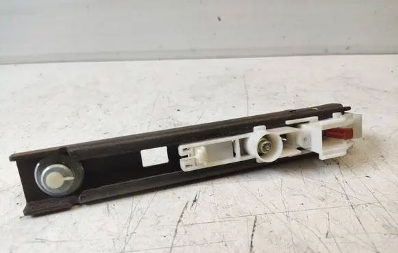 Renault Scenic III - Grand scenic III Seat belt adjustment motor 878240003R 2122568