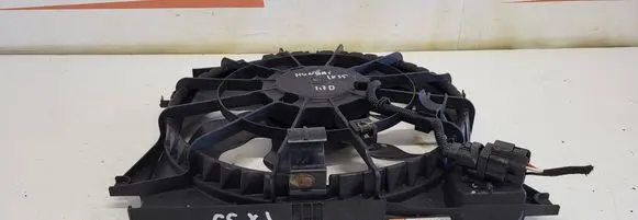 Hyundai ix35 Radiator cooling fan shroud