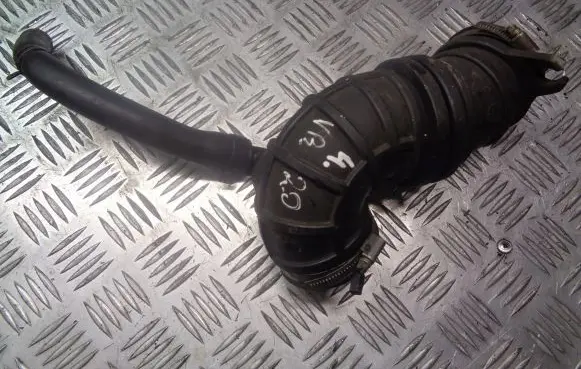 Opel Vectra B Air intake hose/pipe