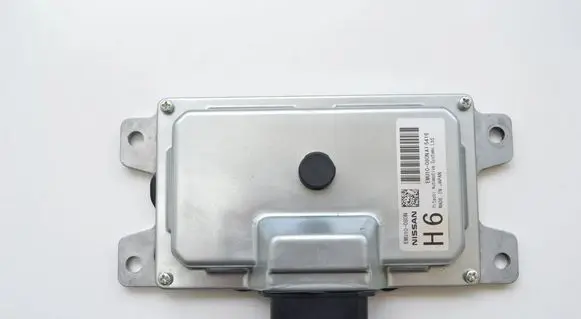 Nissan Juke I F15 Gearbox control unit/module EMU10080N