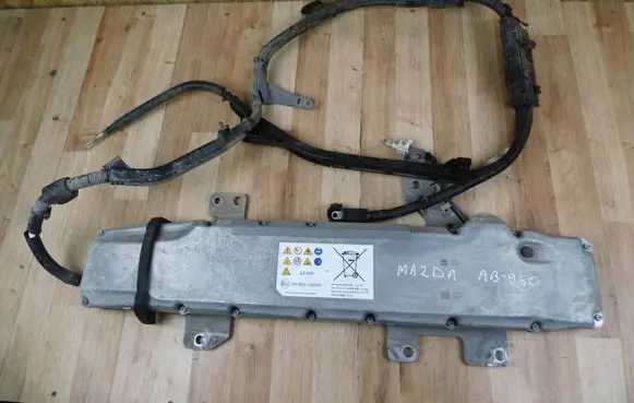 Mazda 3 Voltage converter inverter BDMC67ZB3E BDMC67ZB3