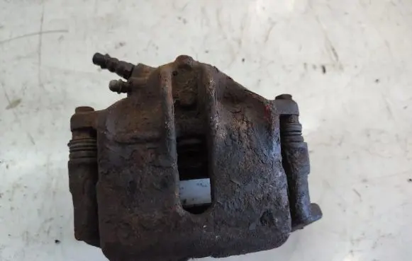 Renault Scenic I Front brake caliper