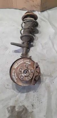 Land Rover Freelander Rear wheel hub spindle/knuckle 