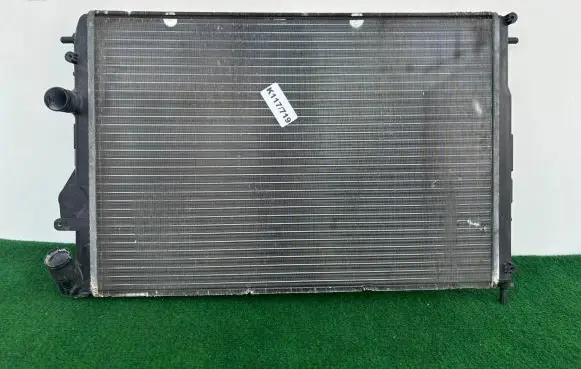 Renault Megane I Coolant radiator 8200189288