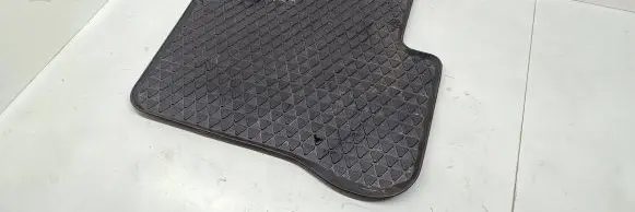 Volkswagen PASSAT B6 Rear floor mat 3C0061511