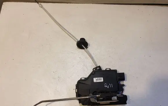Audi A4 S4 B6 8E 8H Front door lock 8E1837016C