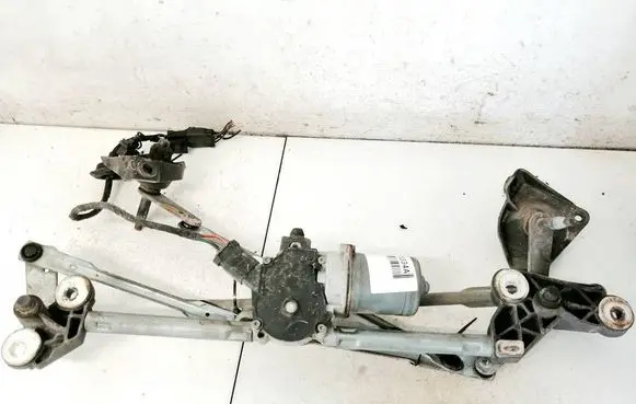 Front wiper linkage and motor