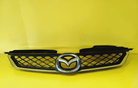 Mazda 5 Front grill C23550711
