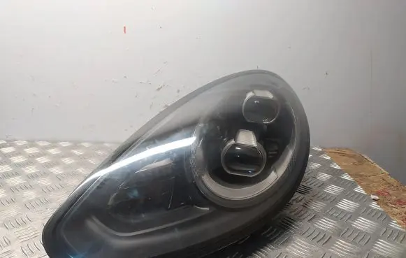 Porsche Panamera (970) Headlight/headlamp 97063197104