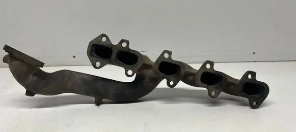 Audi Q7 4L Exhaust manifold 057253034AT