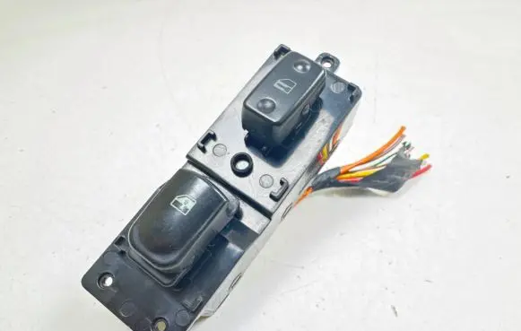 Hyundai Sonata Electric window control switch 202004583