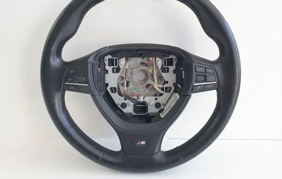 BMW 5 F10 F11 Steering wheel 6165700
