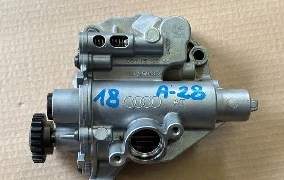 Audi A5 8T 8F Oil pump 06H115105BF