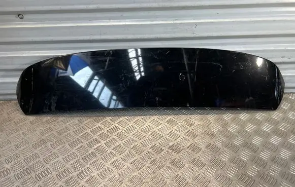 Tailgate/trunk spoiler