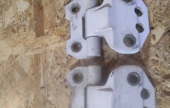 Mercedes-Benz E W124 Front door upper hinge