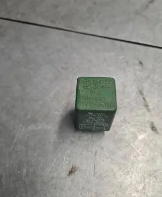 Volkswagen Transporter - Caravelle T4 Other relay 111953227D J590CJ945